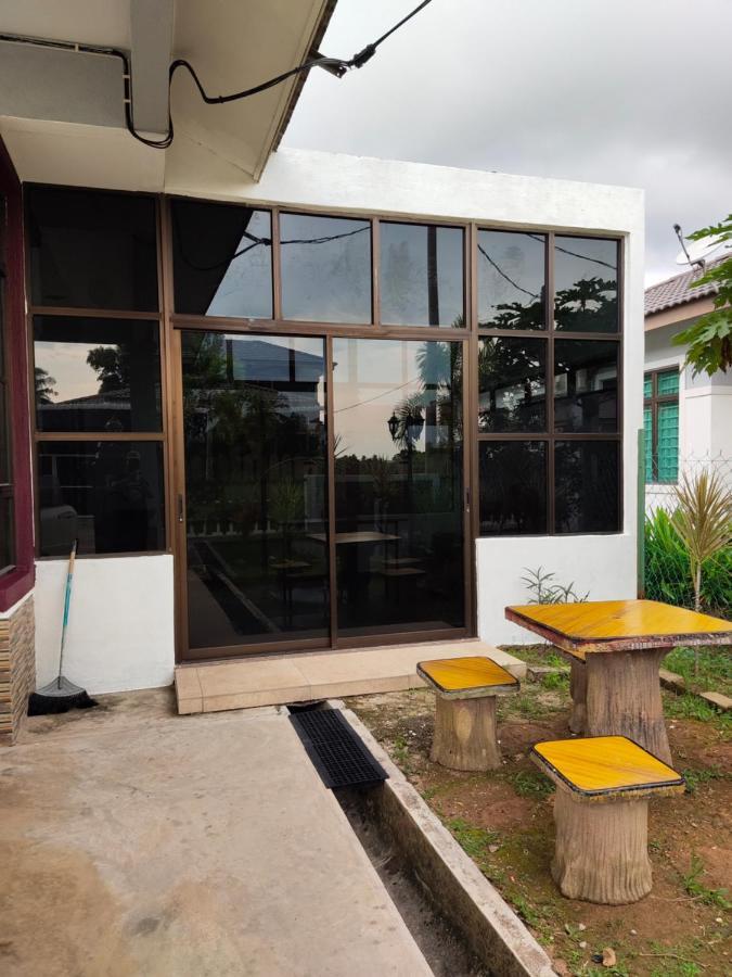 Homestay Melaka Urich Esterno foto