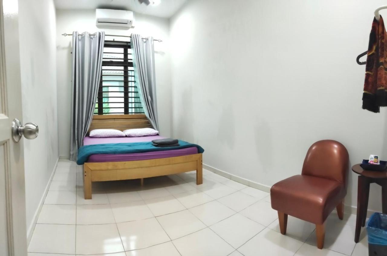 Homestay Melaka Urich Esterno foto